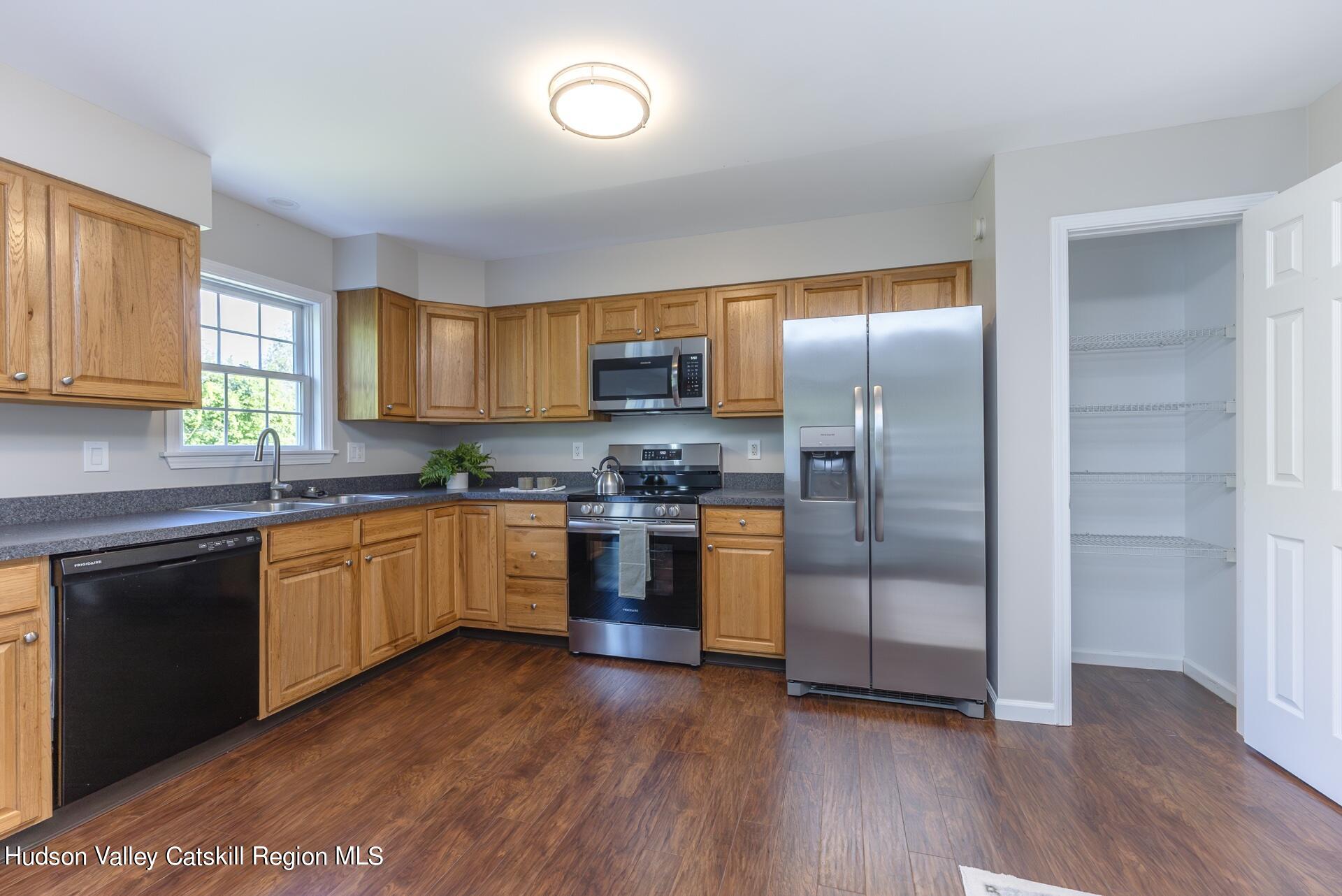 78 Red Maple Road Saugerties, NY 12477 - Photo 12 of 32 Picture-11