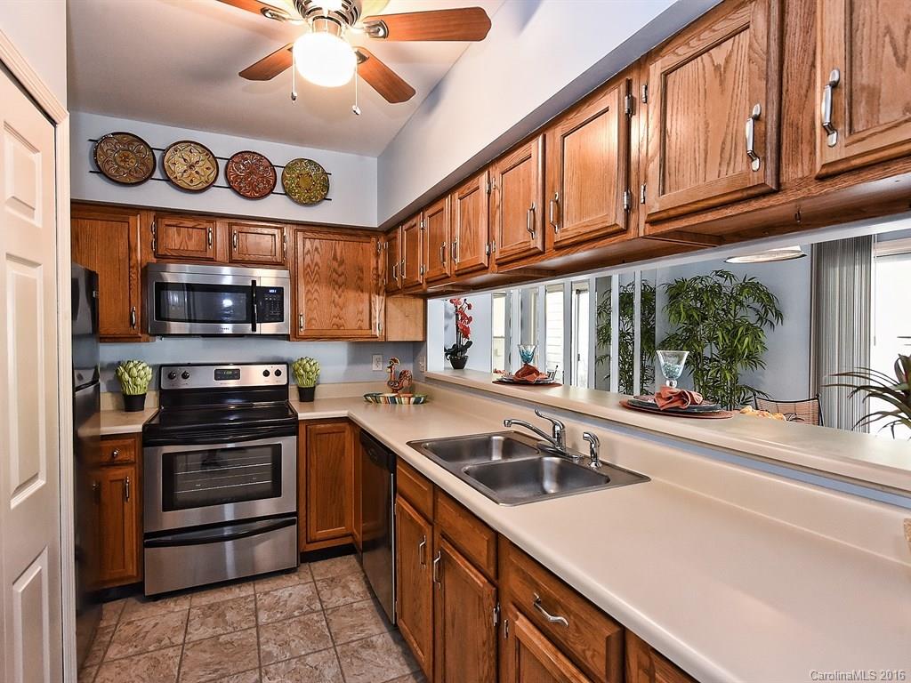 19901 Henderson Road, Unit J Cornelius, NC 28031 - Photo 12 of 24 Gallery Image 12