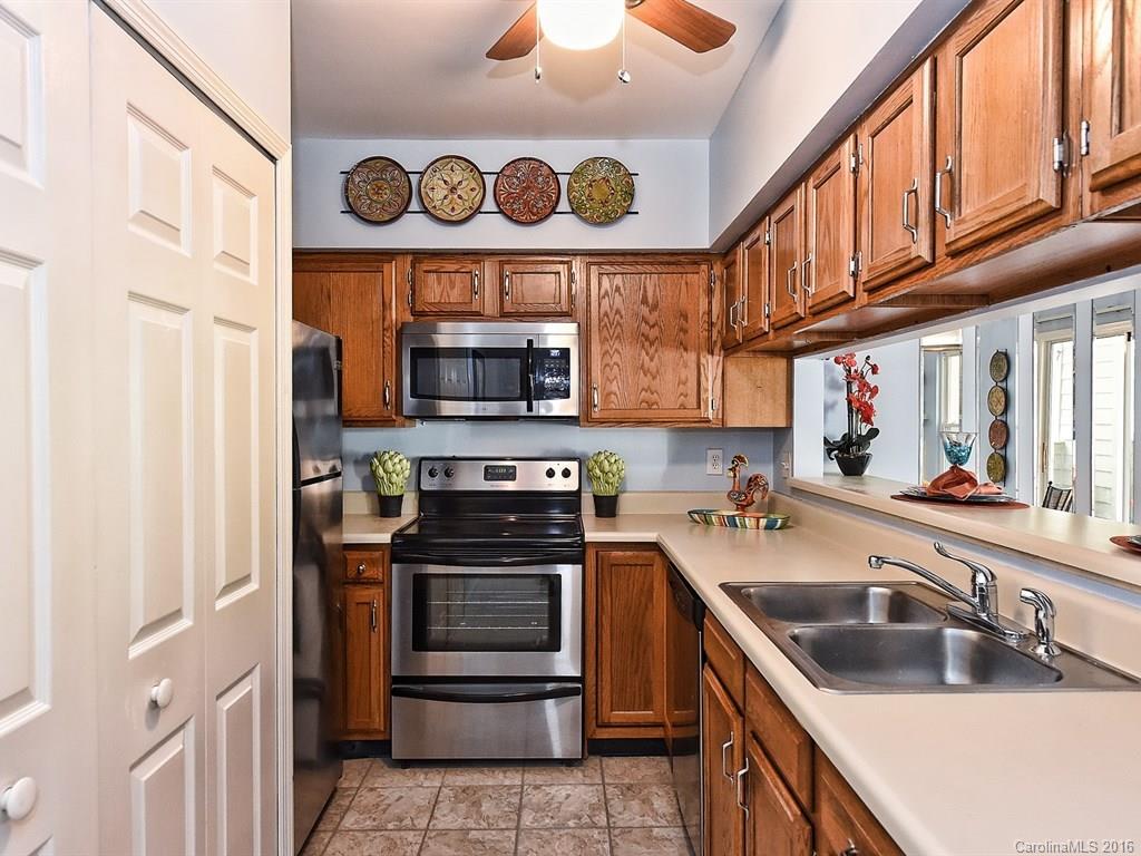 19901 Henderson Road, Unit J Cornelius, NC 28031 - Photo 13 of 24 Gallery Image 13