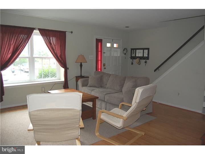 515 Ward Road Brookhaven, PA 19015 - Photo 3 of 14 Living Room