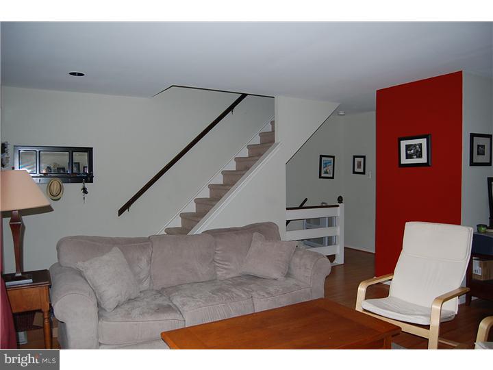 515 Ward Road Brookhaven, PA 19015 - Photo 4 of 14 Living Room