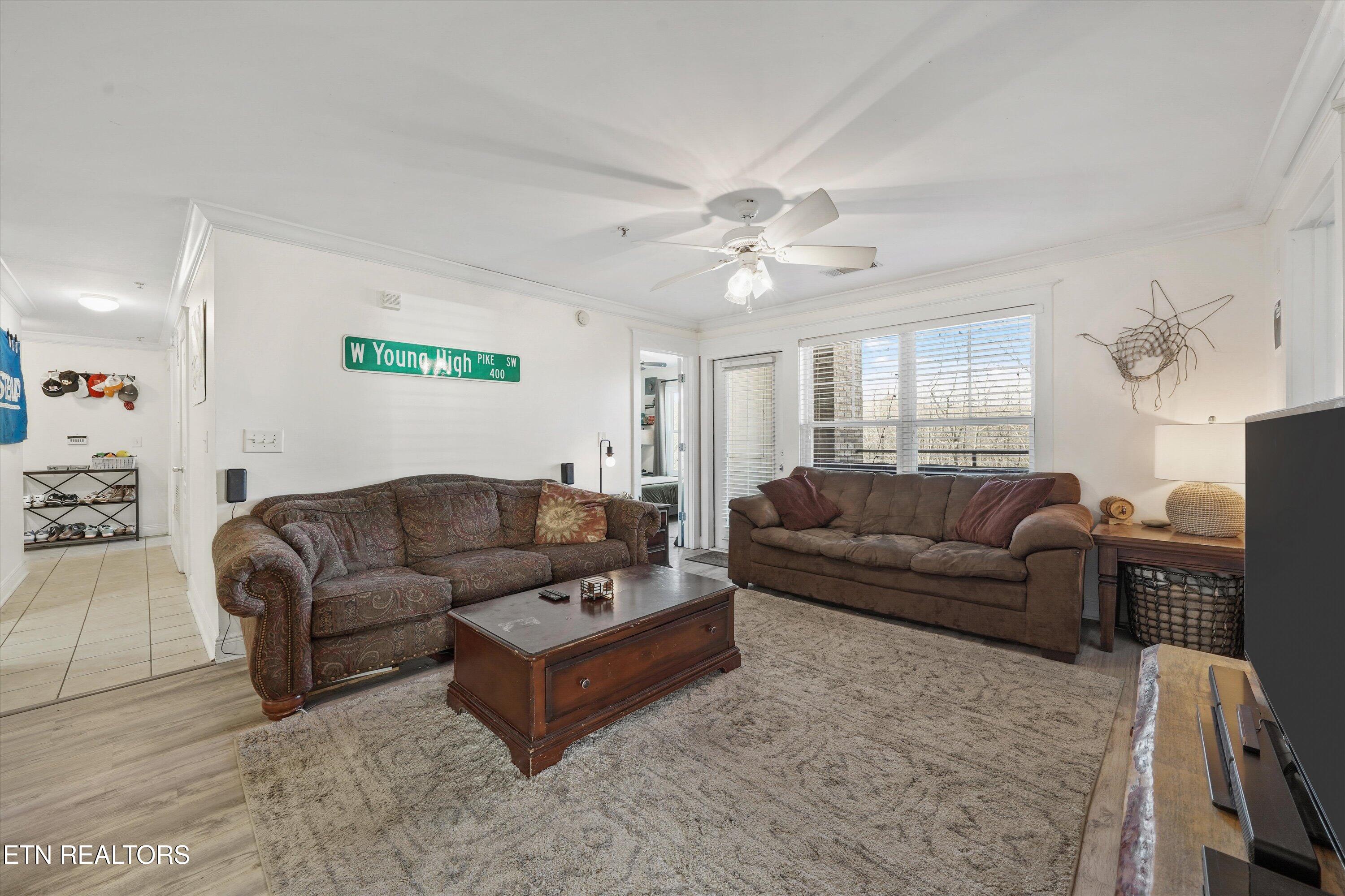 3700 Spruce Ridge Way, Unit 1922 Knoxville, TN 37920 - Photo 5 of 32 05-3700 Spruce Ridge Way #1922 16