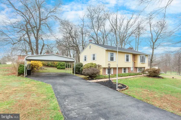 $379,900 | 2202 Green Haven Way, Hampstead, MD 21074