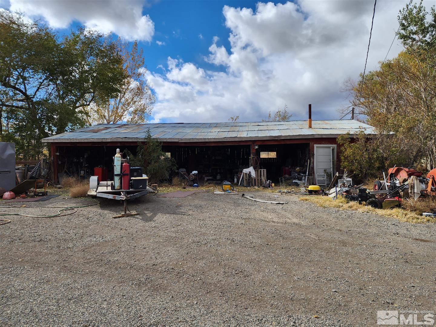 35 Highway 208 Yerington, NV 89447 - Photo 14 of 16 a view of a car park in front of house