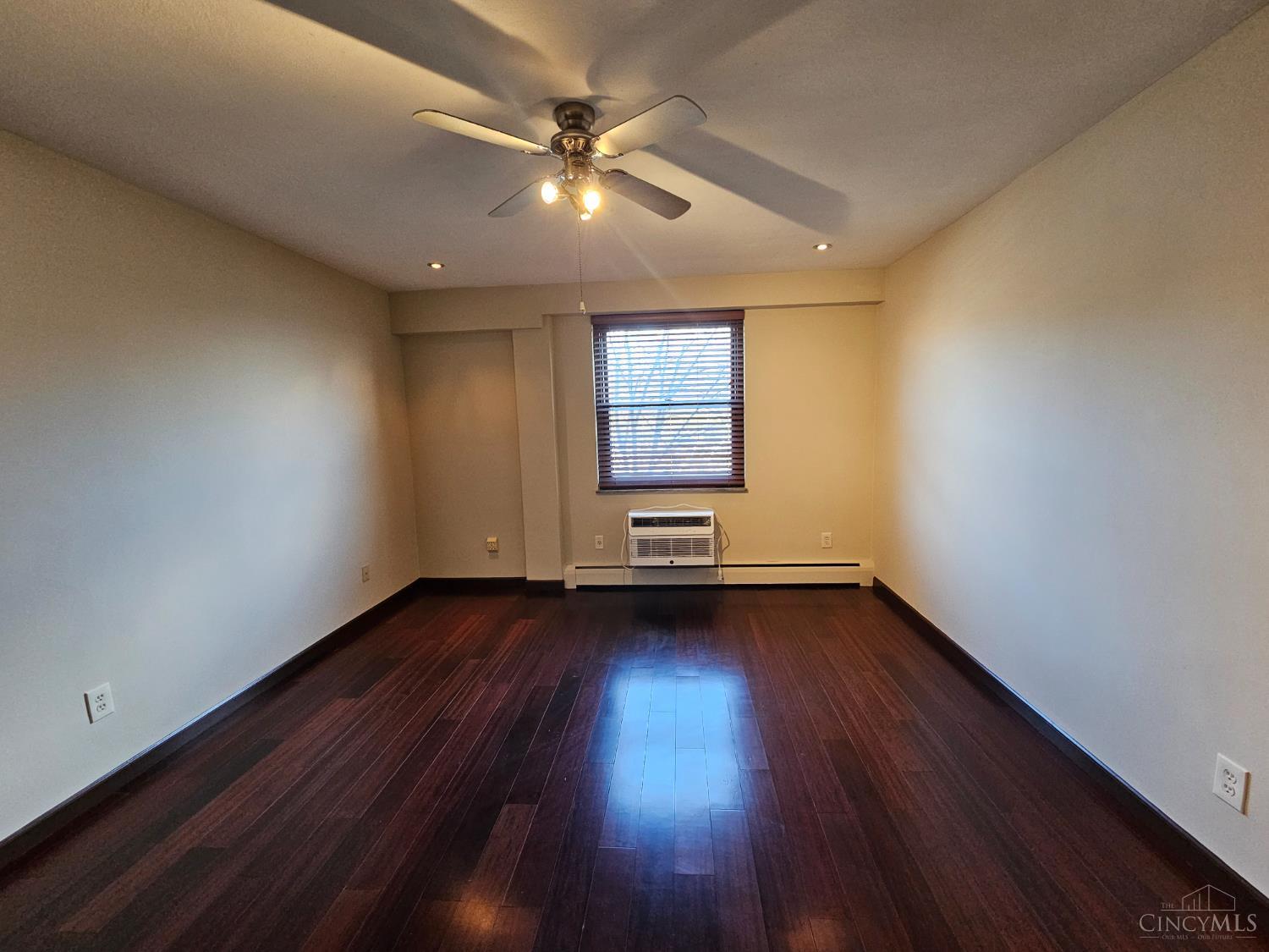 1815 William Howard Taft Road, Unit 507 Cincinnati, OH 45206 - Photo 16 of 28