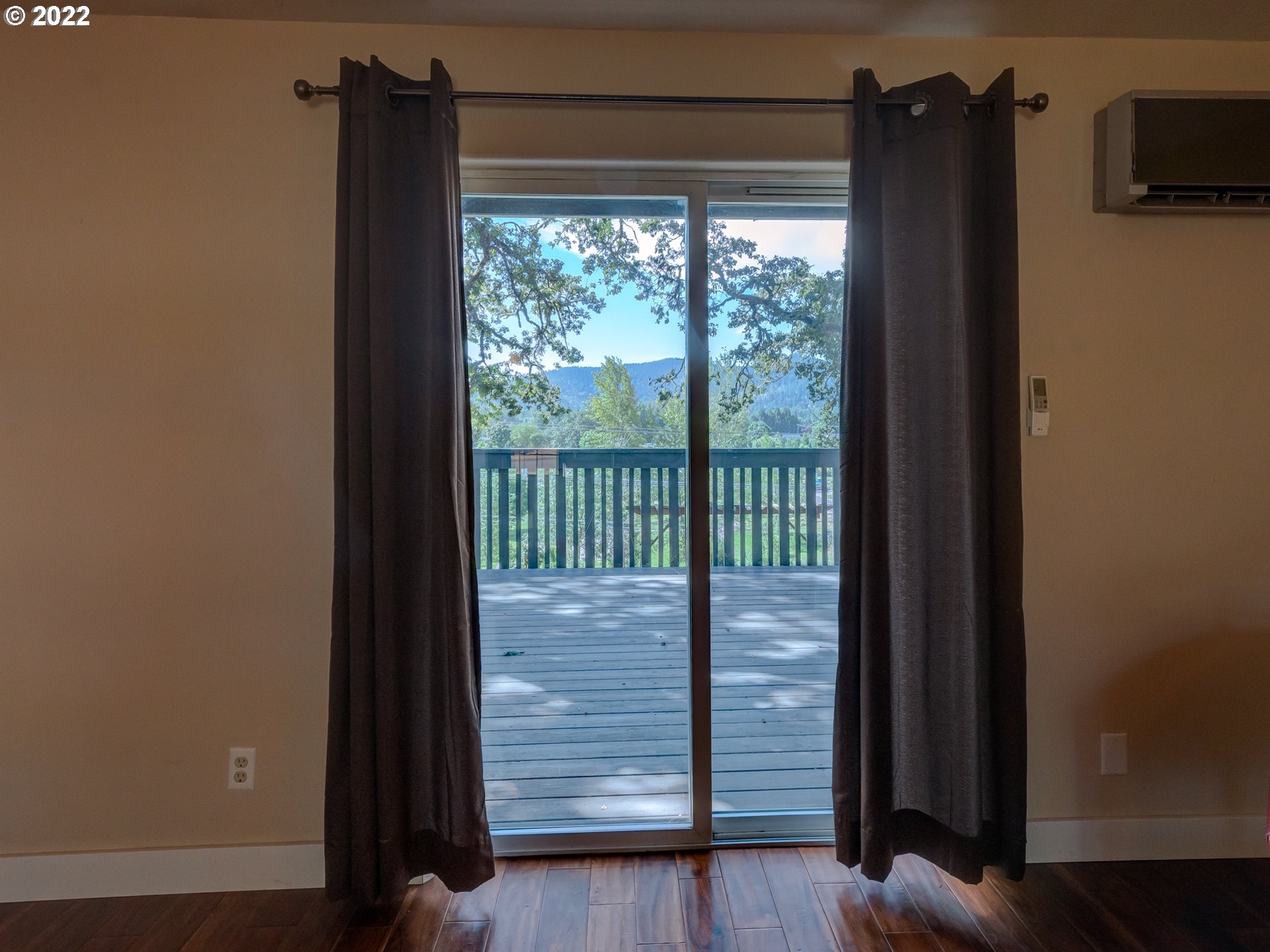 4323 Forsythia Street Springfield, OR 97478 - Photo 5 of 29