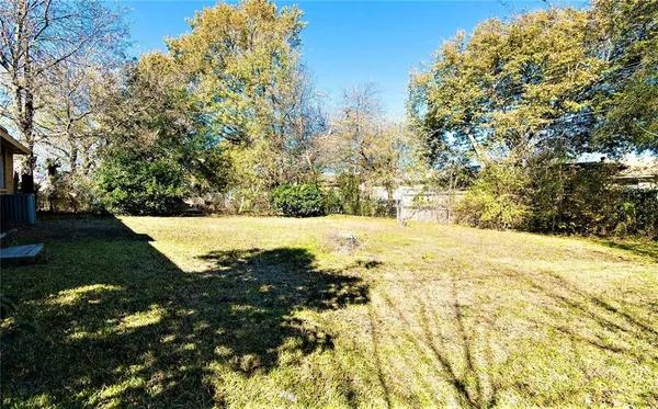 $2,400 | 127 Cooper Street, Cedar Hill, TX 75104