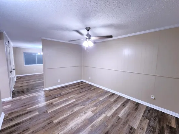 $2,400 | 127 Cooper Street, Cedar Hill, TX 75104