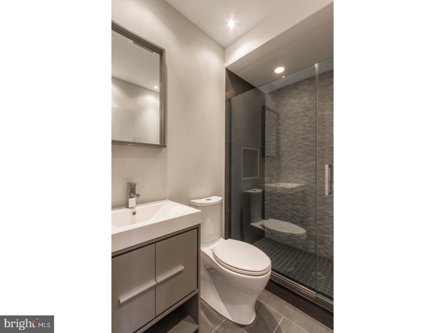 908 South 21st Street, Unit B Philadelphia, PA 19146 - Photo 11 of 19 Bathroom