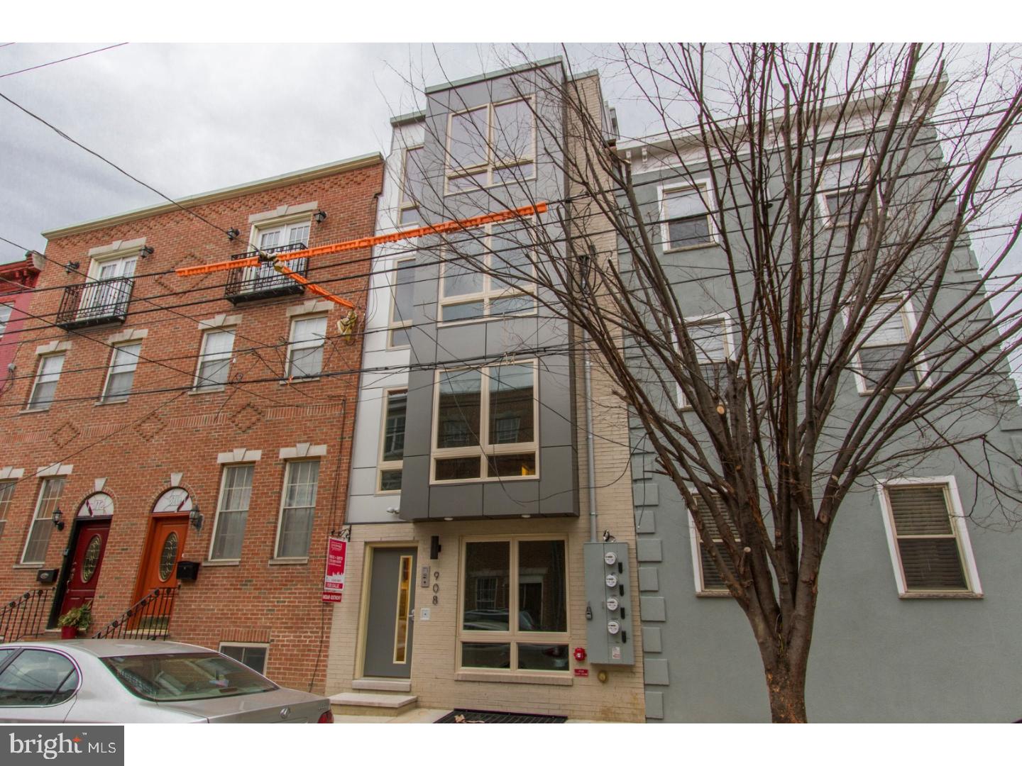 908 South 21st Street, Unit B Philadelphia, PA 19146 - Photo 18 of 19 Exterior