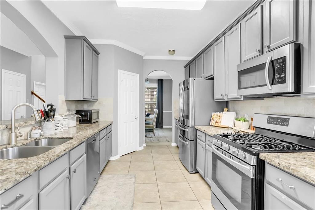 45 Atascadero Drive Manvel, TX 77578 - Photo 5 of 20