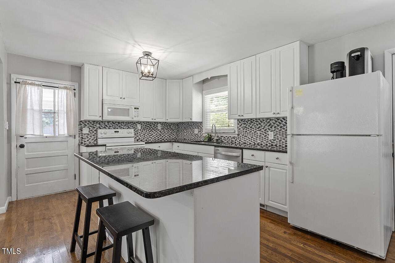 5304 Olive Road Raleigh, NC 27606 - Photo 11 of 35 5304 Olive Road_15