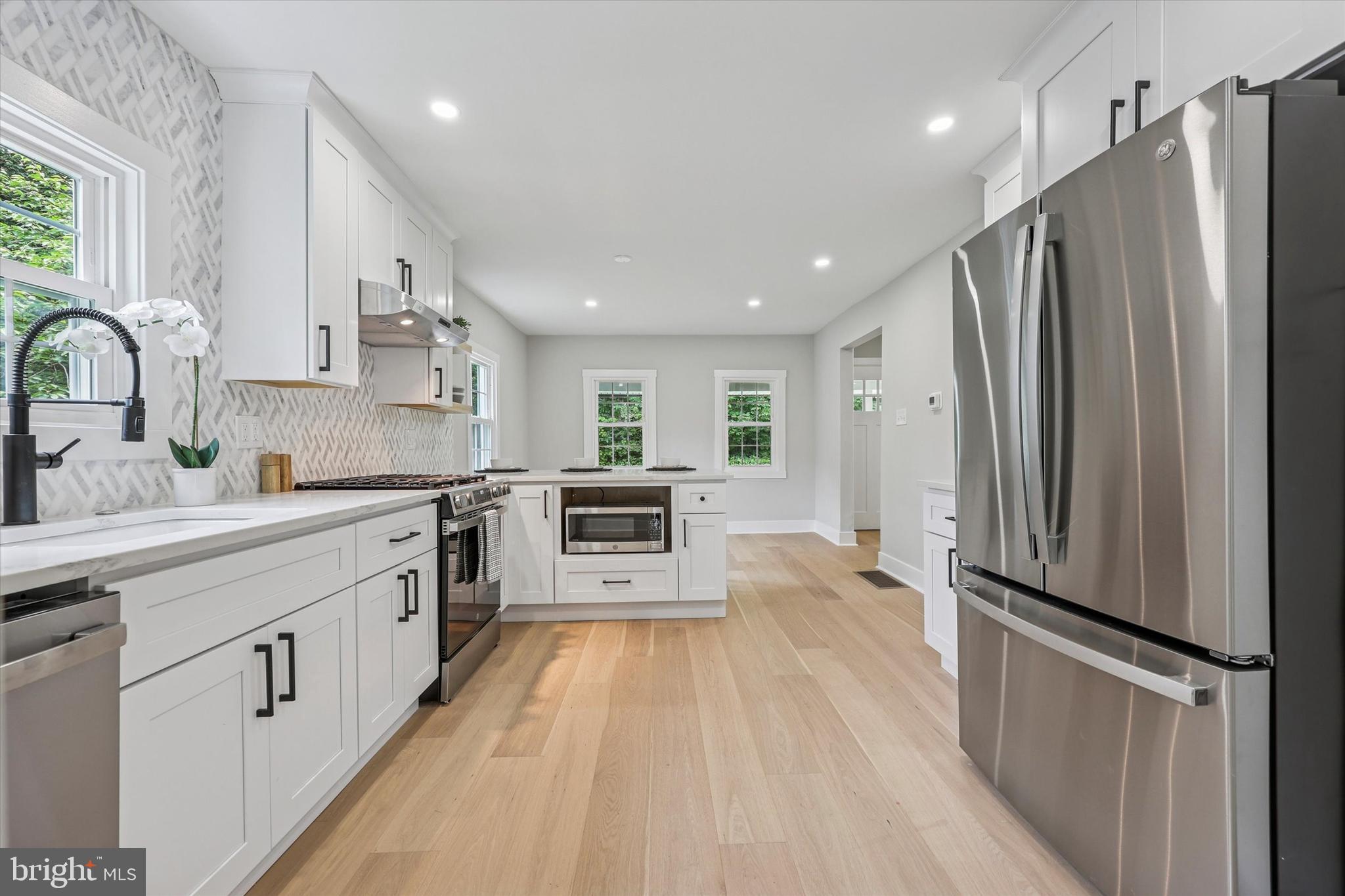 218 Biddulph Road Wayne, PA 19087 - Photo 17 of 73