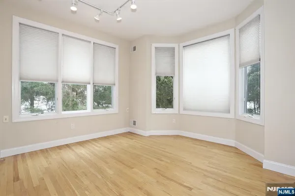 $5,900 | 26 Candlewood Drive, Old Tappan, NJ 07675