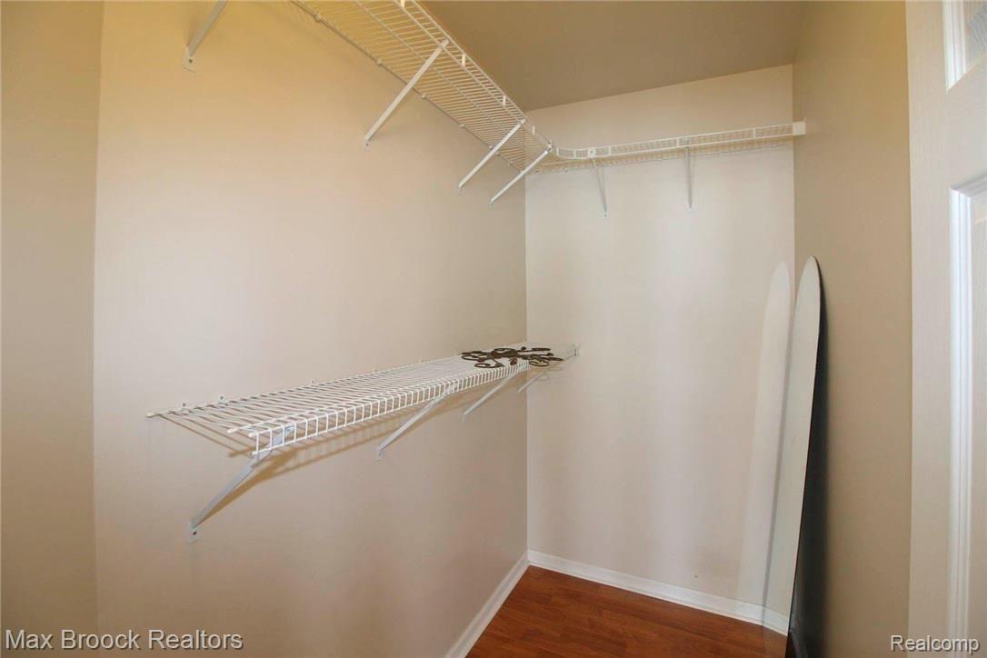 4689 Covington Court Rochester, MI 48306 - Photo 19 of 33 4698 Covington Ct-9933.JPG