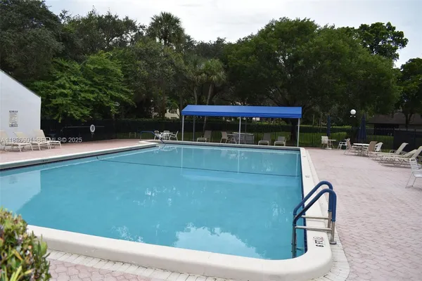 $2,100 | 4459 Carambola Circle South, Unit 2605, Coconut Creek, FL 33066