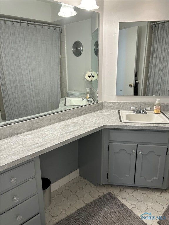 2046 Pautucket Road Toledo, OH 43615 - Photo 28 of 41 Full bathroom