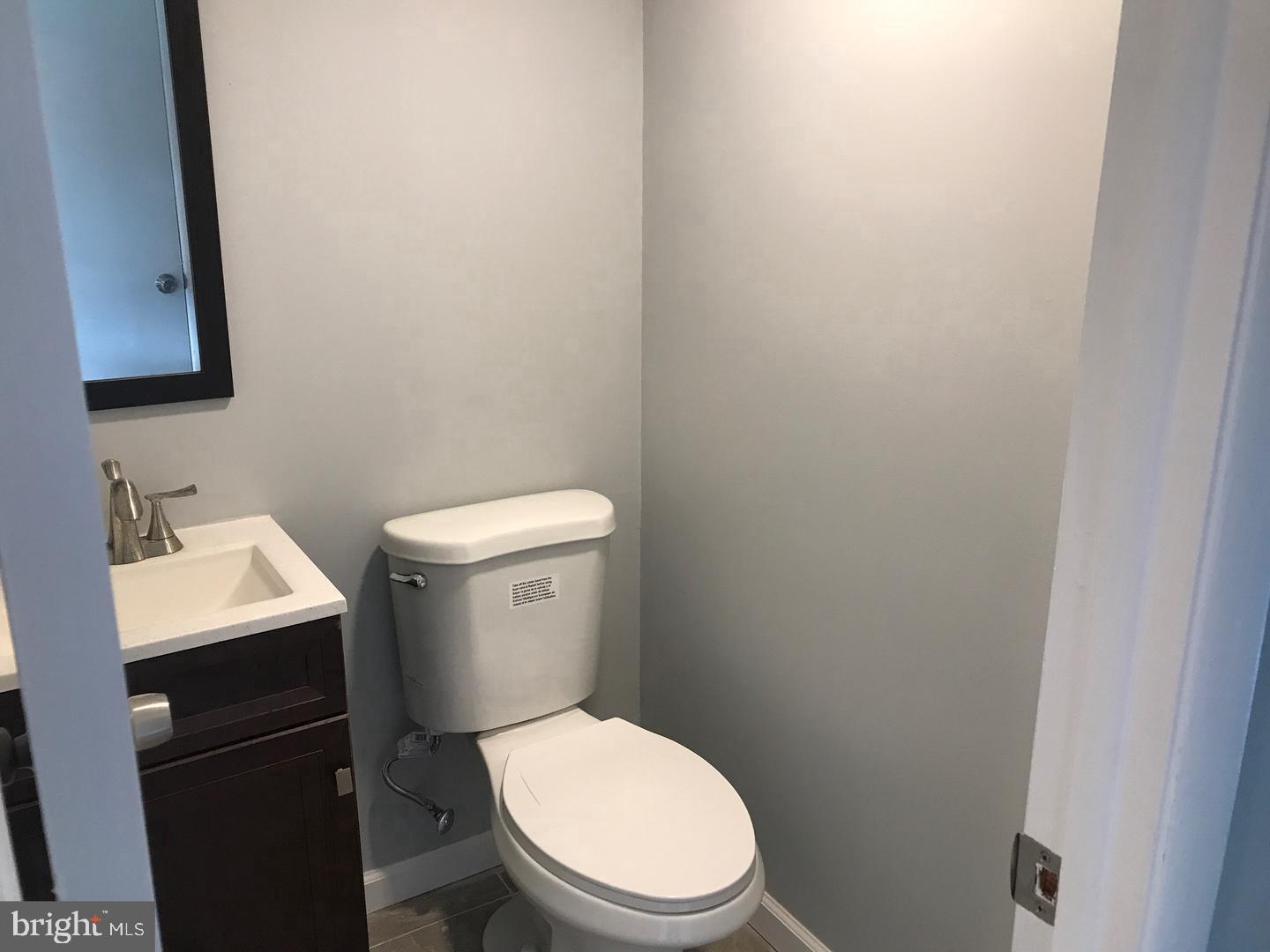 8883 Old Farm Road Philadelphia, PA 19115 - Photo 13 of 22 Gallery Image 13