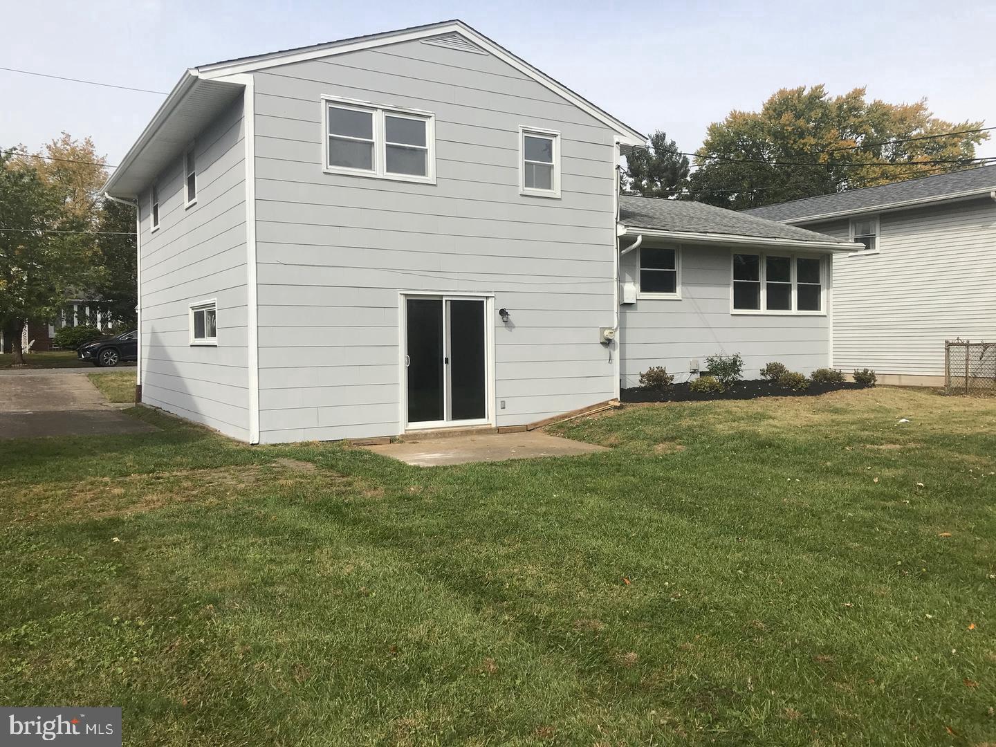 8883 Old Farm Road Philadelphia, PA 19115 - Photo 21 of 22 Gallery Image 21