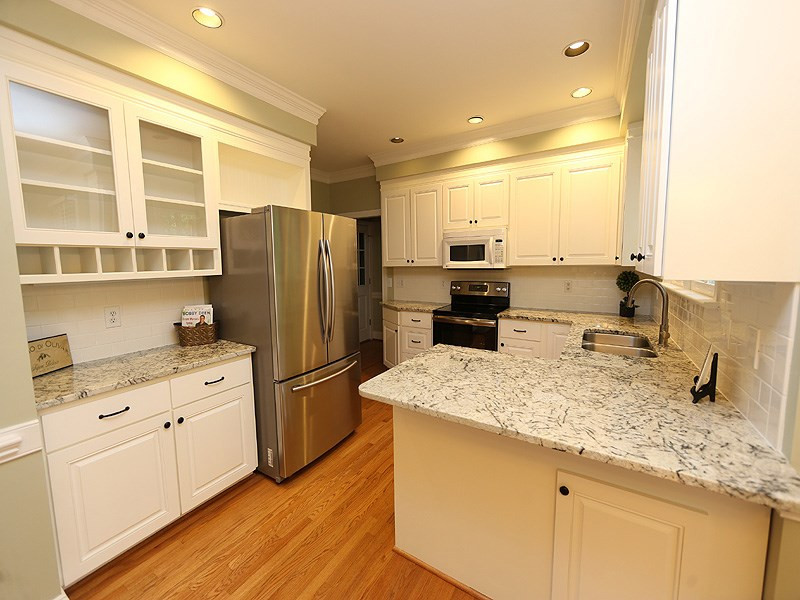 7720 Sutcliffe Drive Raleigh, NC 27613 - Photo 2 of 24 Kitchen