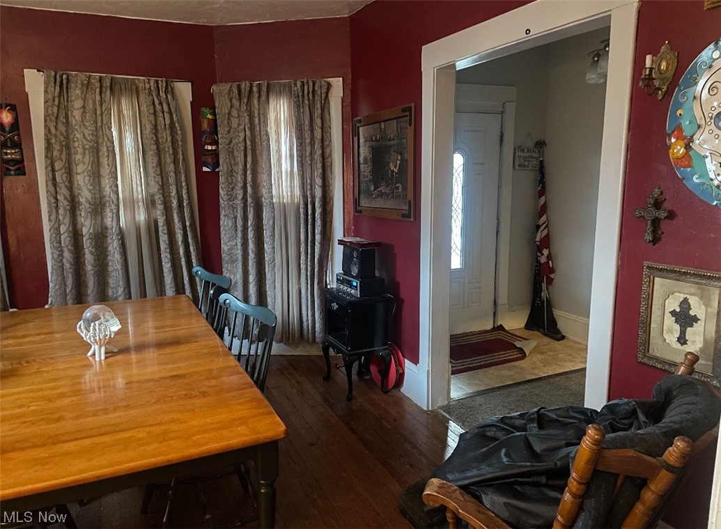 1000 Nathaniel Road Cleveland, OH 44110 - Photo 10 of 20 View of tiled dining room
