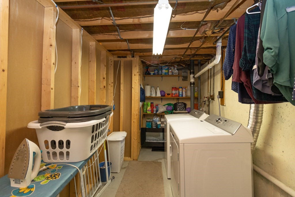 206 Pine Acre Road Springfield, MA 01129 - Photo 22 of 25 a utility room with dryer and washer