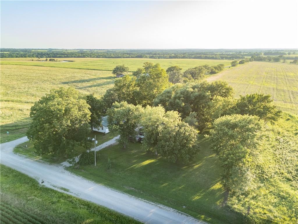 6978 West 1300th Road Centerville, KS 66014 - Photo 2 of 19