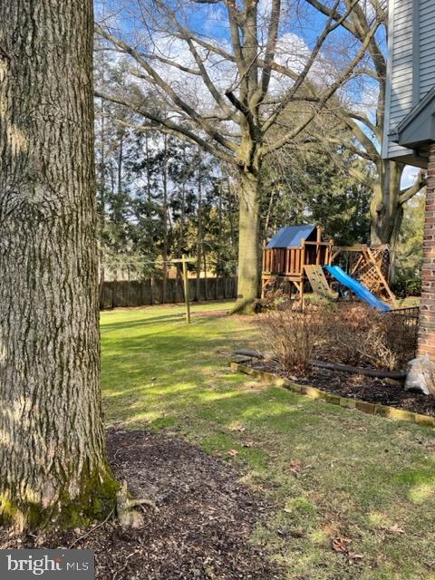 15 Pennwood Road Lebanon, PA 17042 - Photo 14 of 46 Back yard