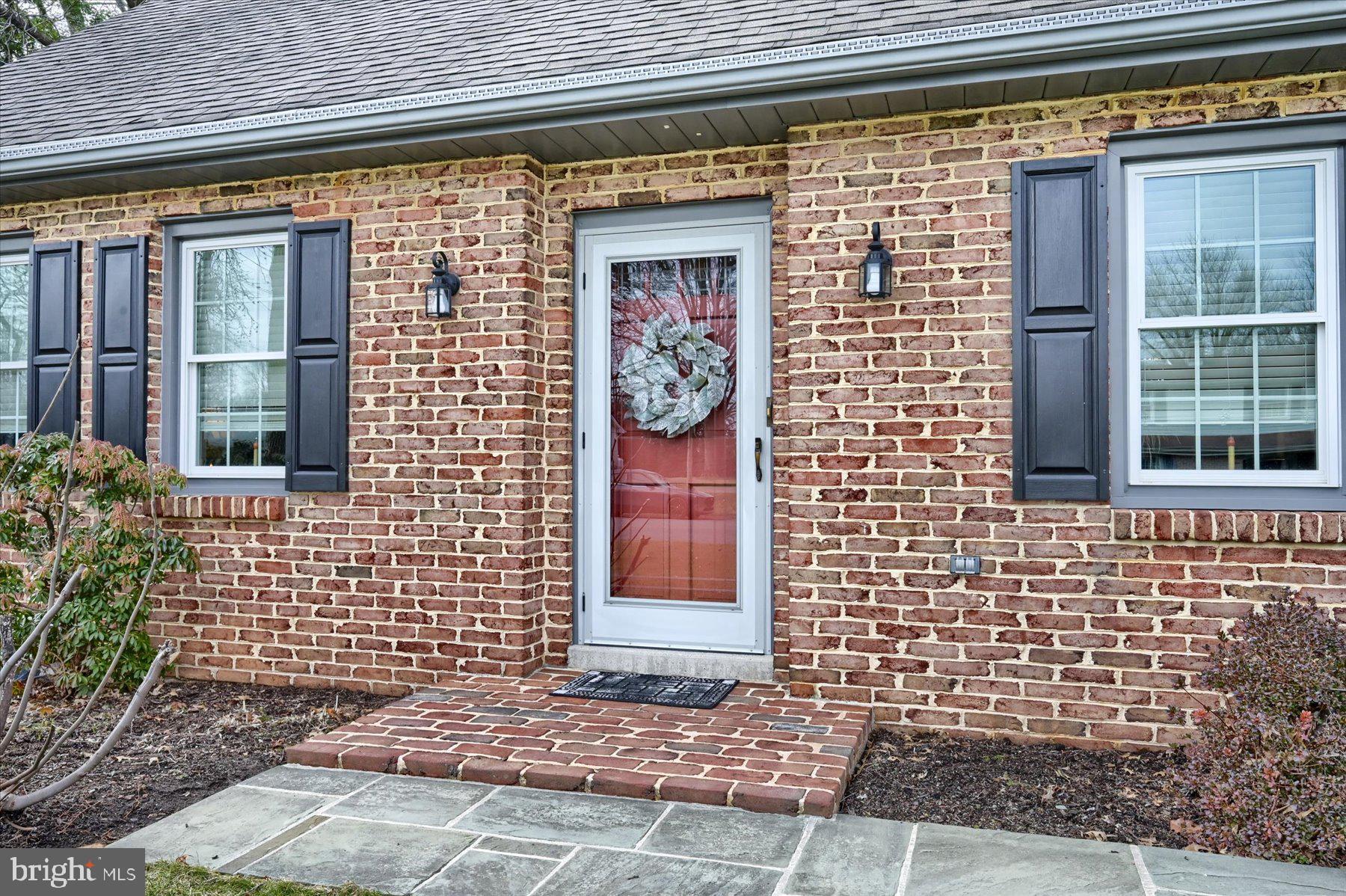 15 Pennwood Road Lebanon, PA 17042 - Photo 5 of 46 Front door- welcome home