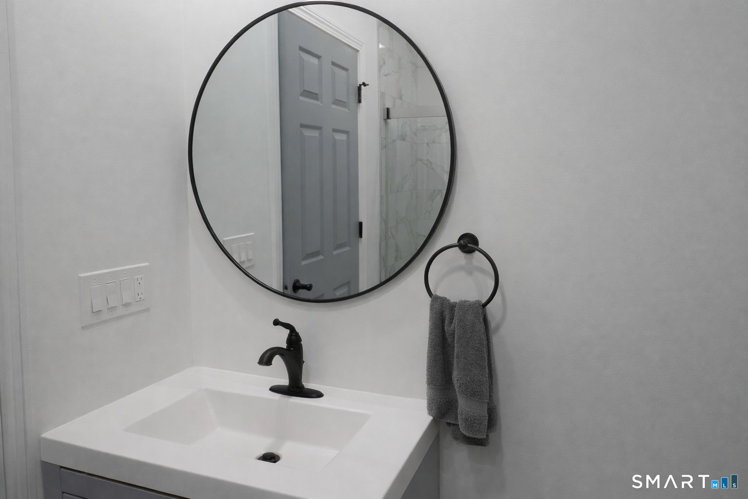 171 Pequonnock Street Bridgeport, CT 06604 - Photo 13 of 24 Bathroom - Similar Unit