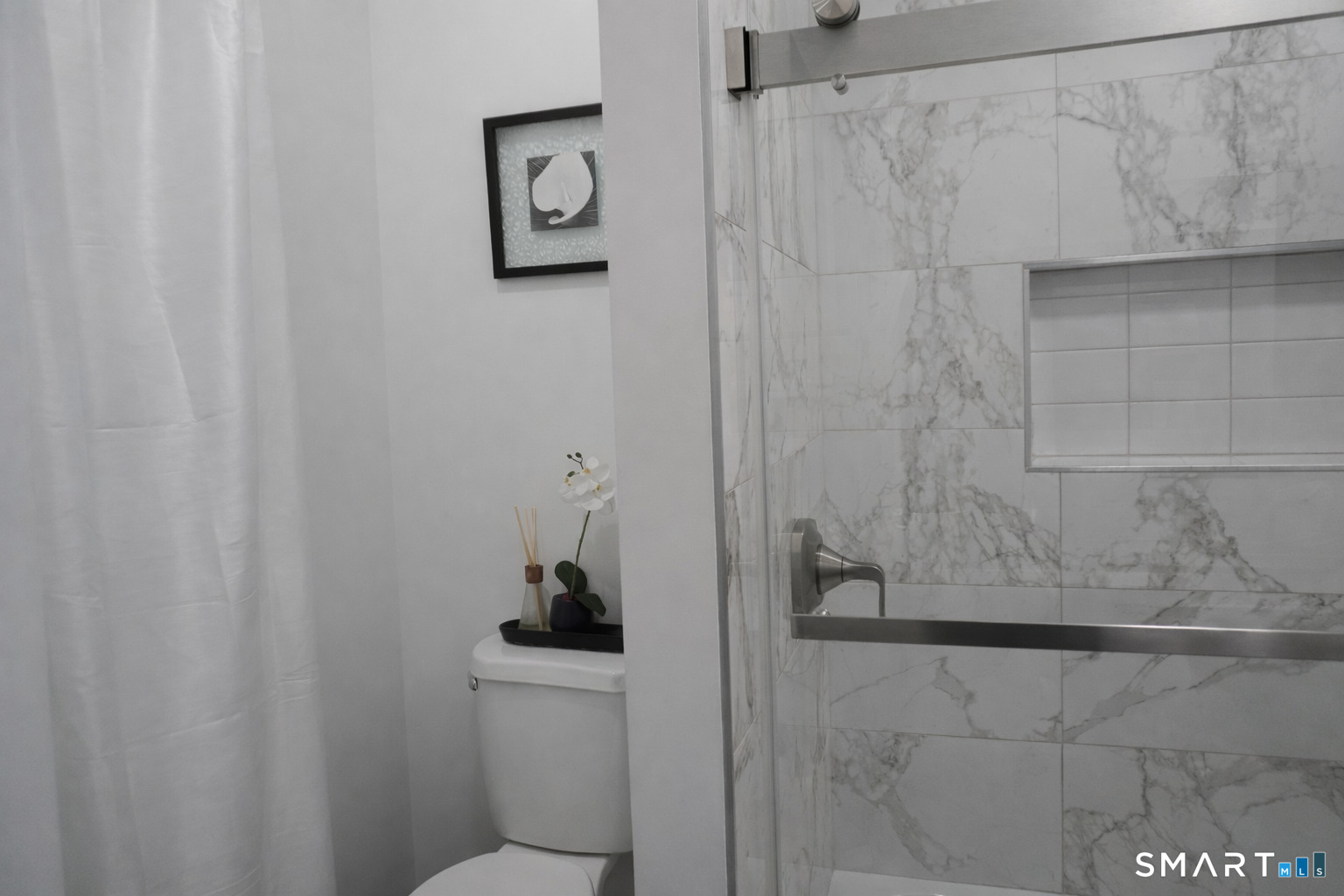 171 Pequonnock Street Bridgeport, CT 06604 - Photo 16 of 24 Bathroom - Similar Unit