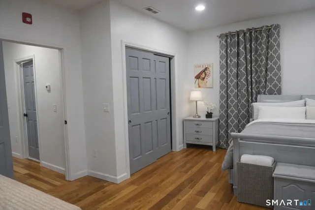 $2,200 | 171 Pequonnock Street, Bridgeport, CT 06604