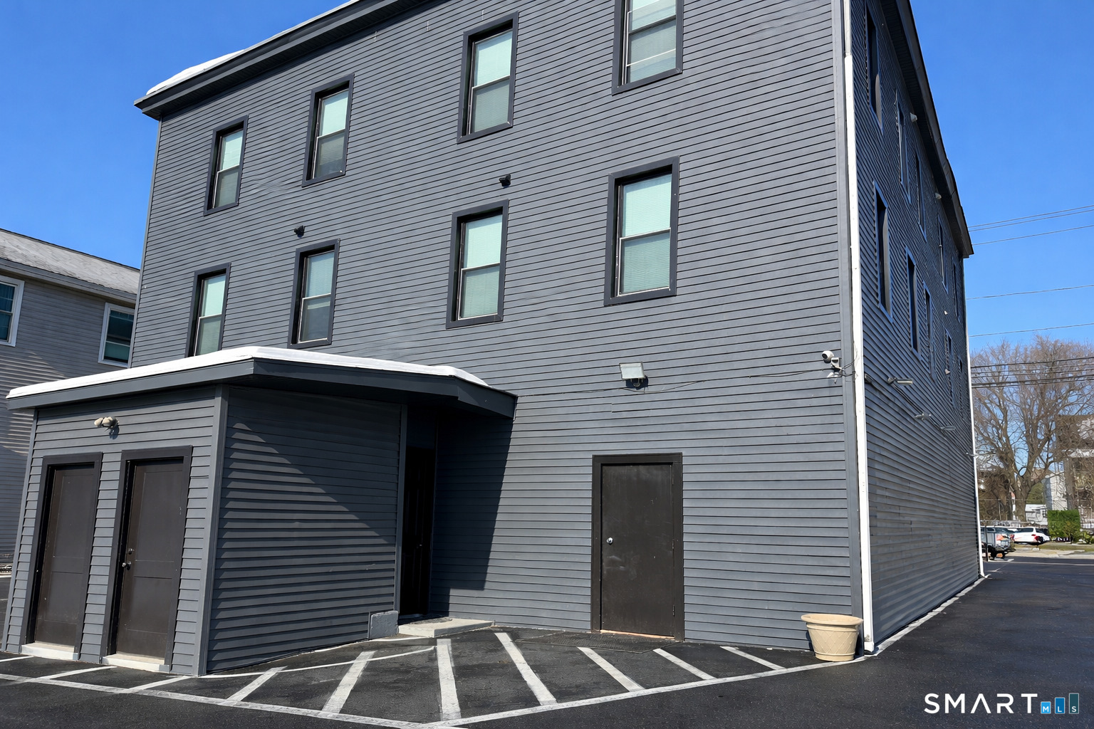 171 Pequonnock Street Bridgeport, CT 06604 - Photo 3 of 24 Back of building