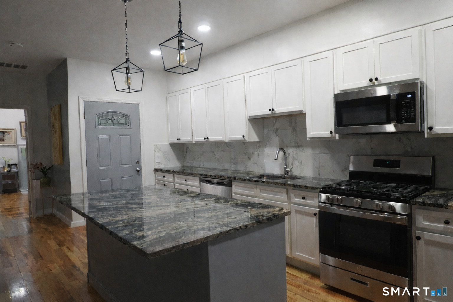 171 Pequonnock Street Bridgeport, CT 06604 - Photo 9 of 24 Kitche - Similar Unit