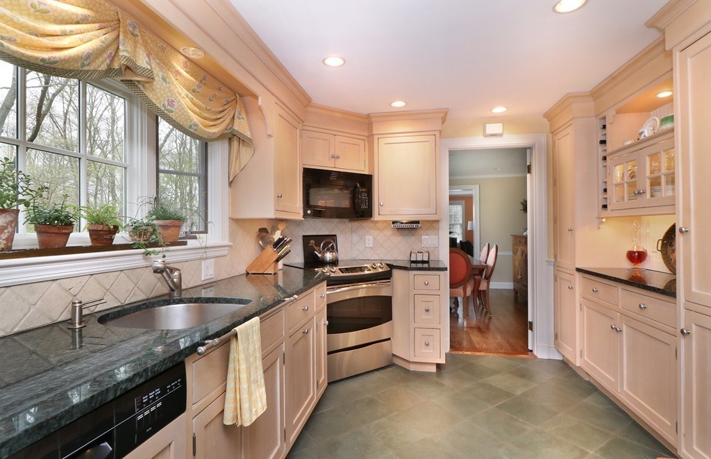 20 Juniper Ridge Road Westwood, MA 02090 - Photo 11 of 30 Gallery Image 11