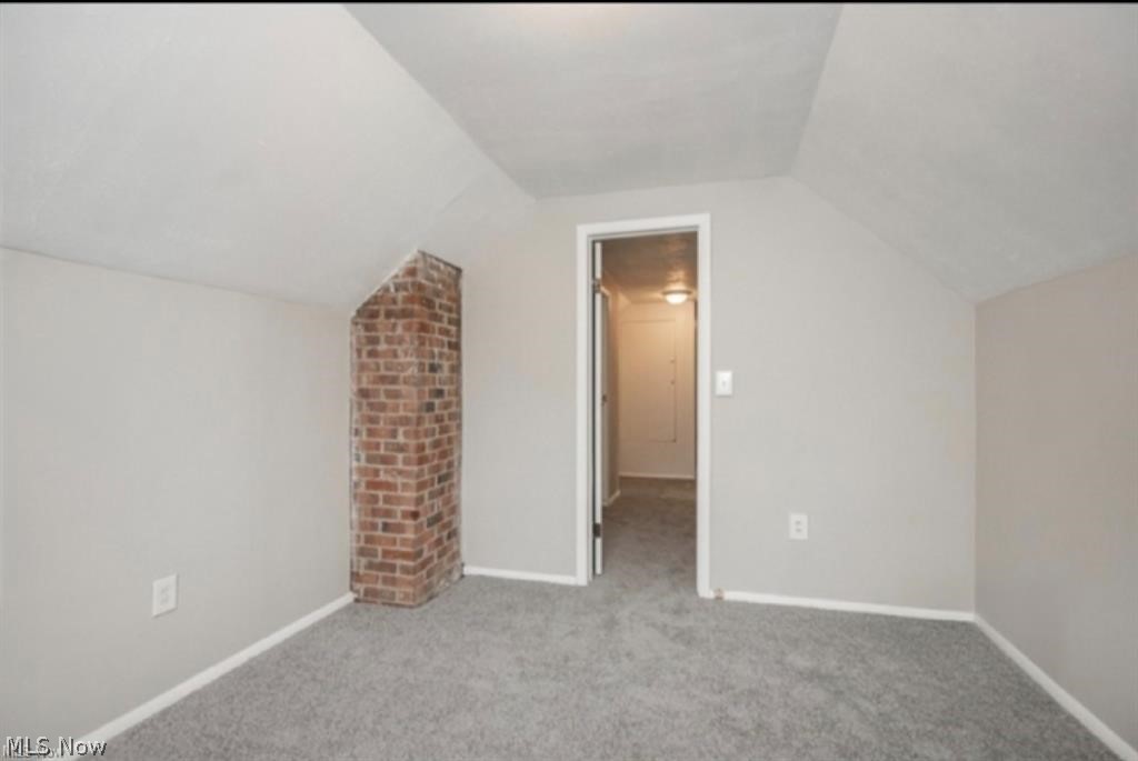 59 Greencroft Road Bedford, OH 44146 - Photo 8 of 12