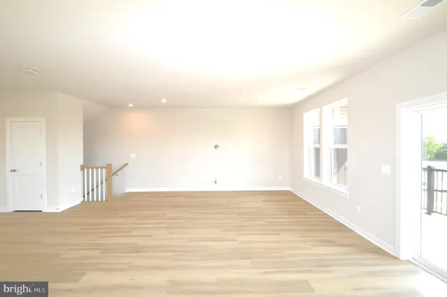 $3,750 | 43795 Middleway Terrace, Ashburn, VA 20147