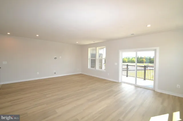 $3,750 | 43795 Middleway Terrace, Ashburn, VA 20147