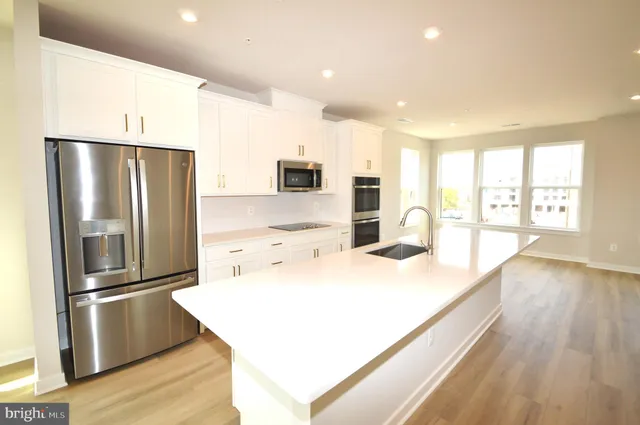 $3,750 | 43795 Middleway Terrace, Ashburn, VA 20147