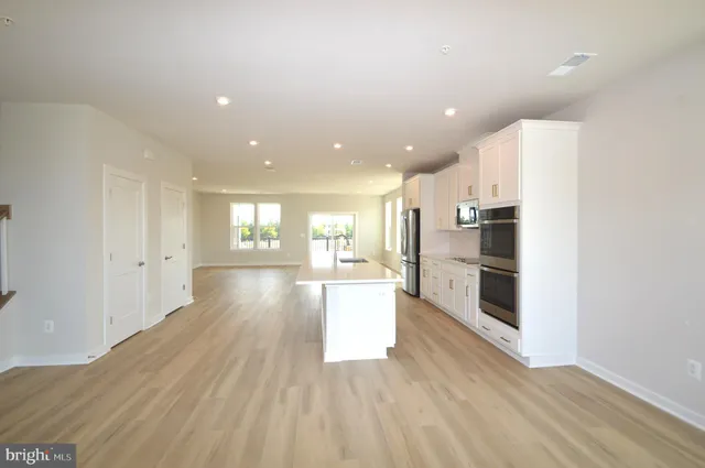 $3,750 | 43795 Middleway Terrace, Ashburn, VA 20147