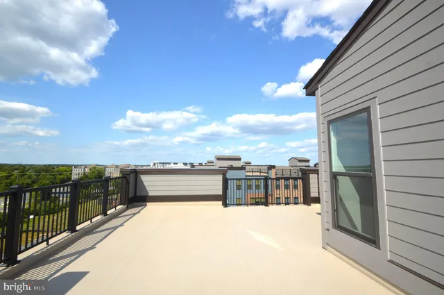 $3,750 | 43795 Middleway Terrace, Ashburn, VA 20147