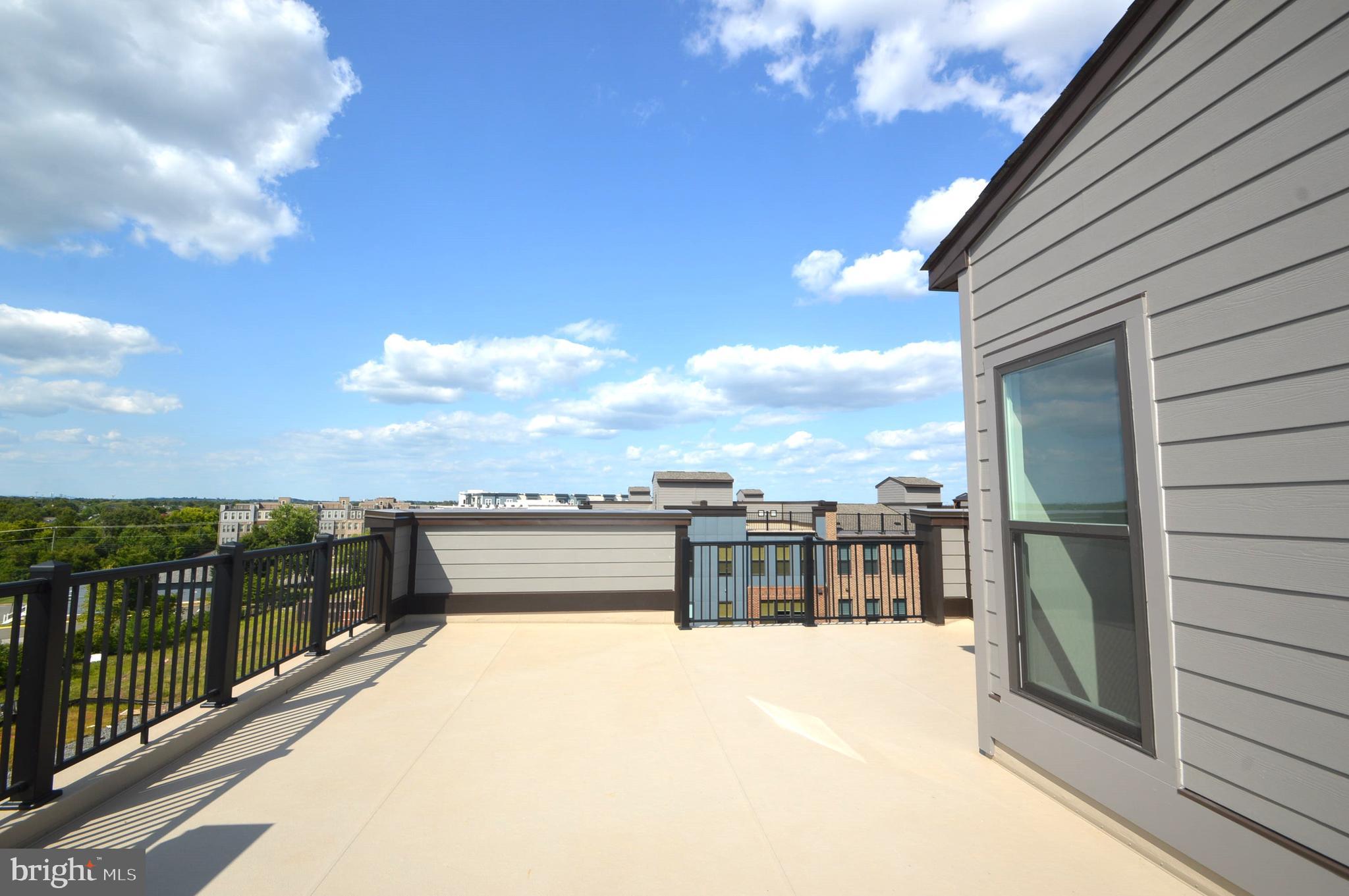 43795 Middleway Terrace Ashburn, VA 20147 - Photo 3 of 55