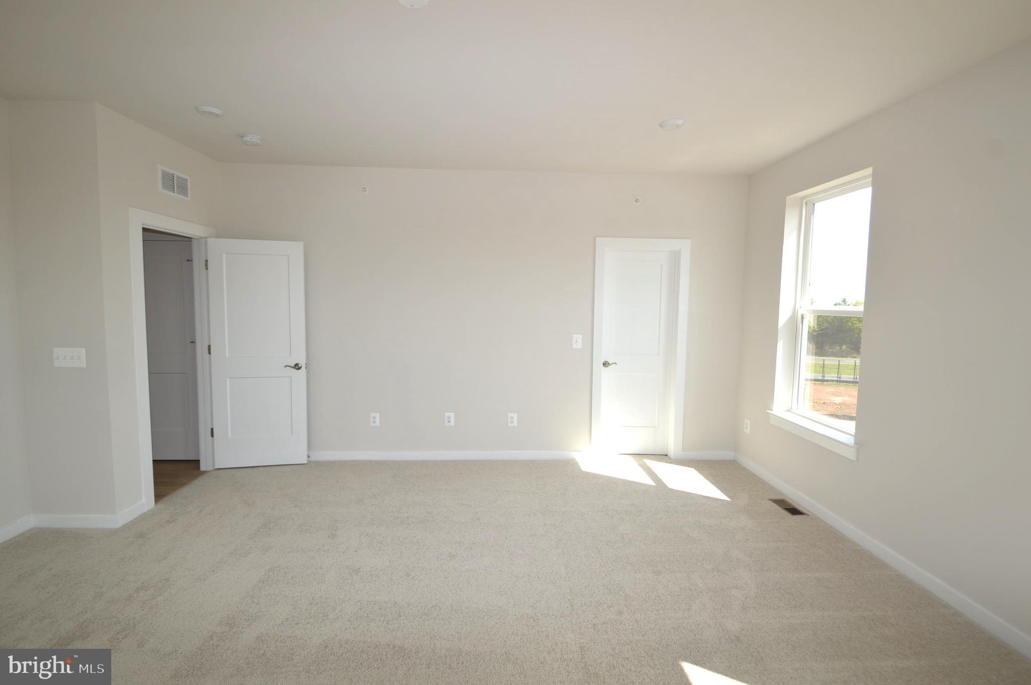 43795 Middleway Terrace Ashburn, VA 20147 - Photo 38 of 55