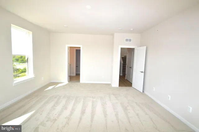 $3,750 | 43795 Middleway Terrace, Ashburn, VA 20147