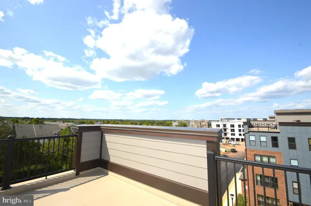 $3,750 | 43795 Middleway Terrace, Ashburn, VA 20147