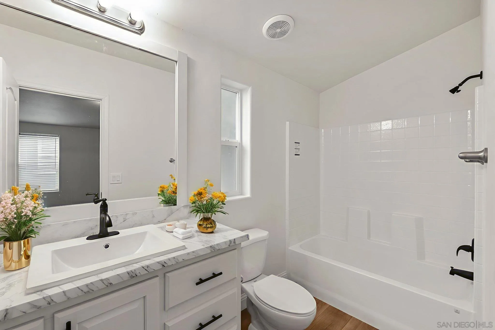 22899 Byron Road, Unit 77 Crestline, CA 92325 - Photo 17 of 33