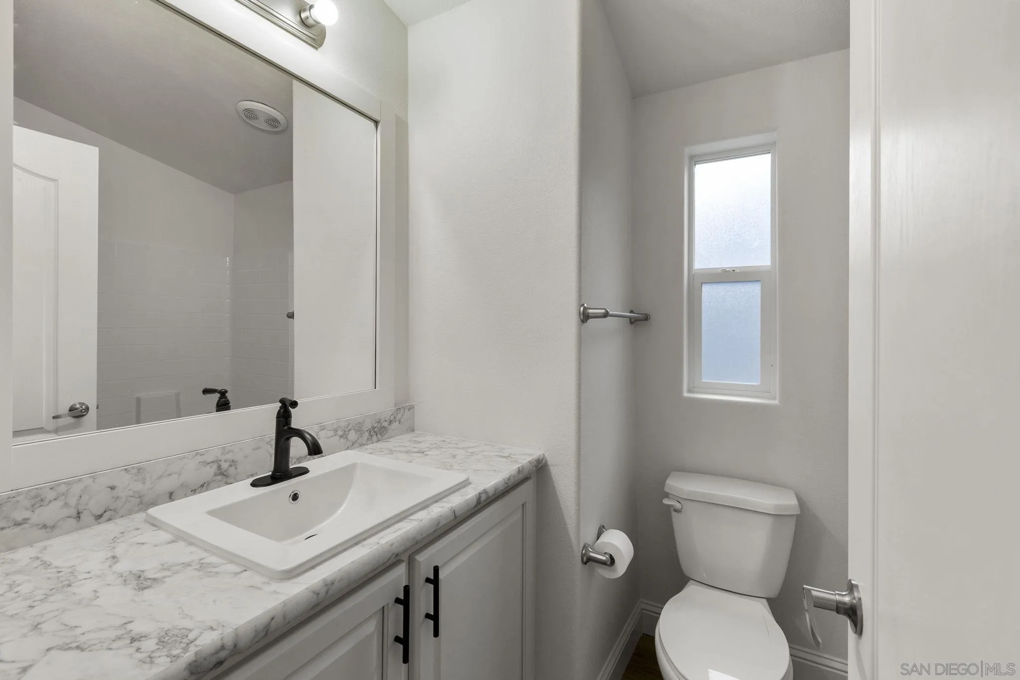 22899 Byron Road, Unit 77 Crestline, CA 92325 - Photo 19 of 33