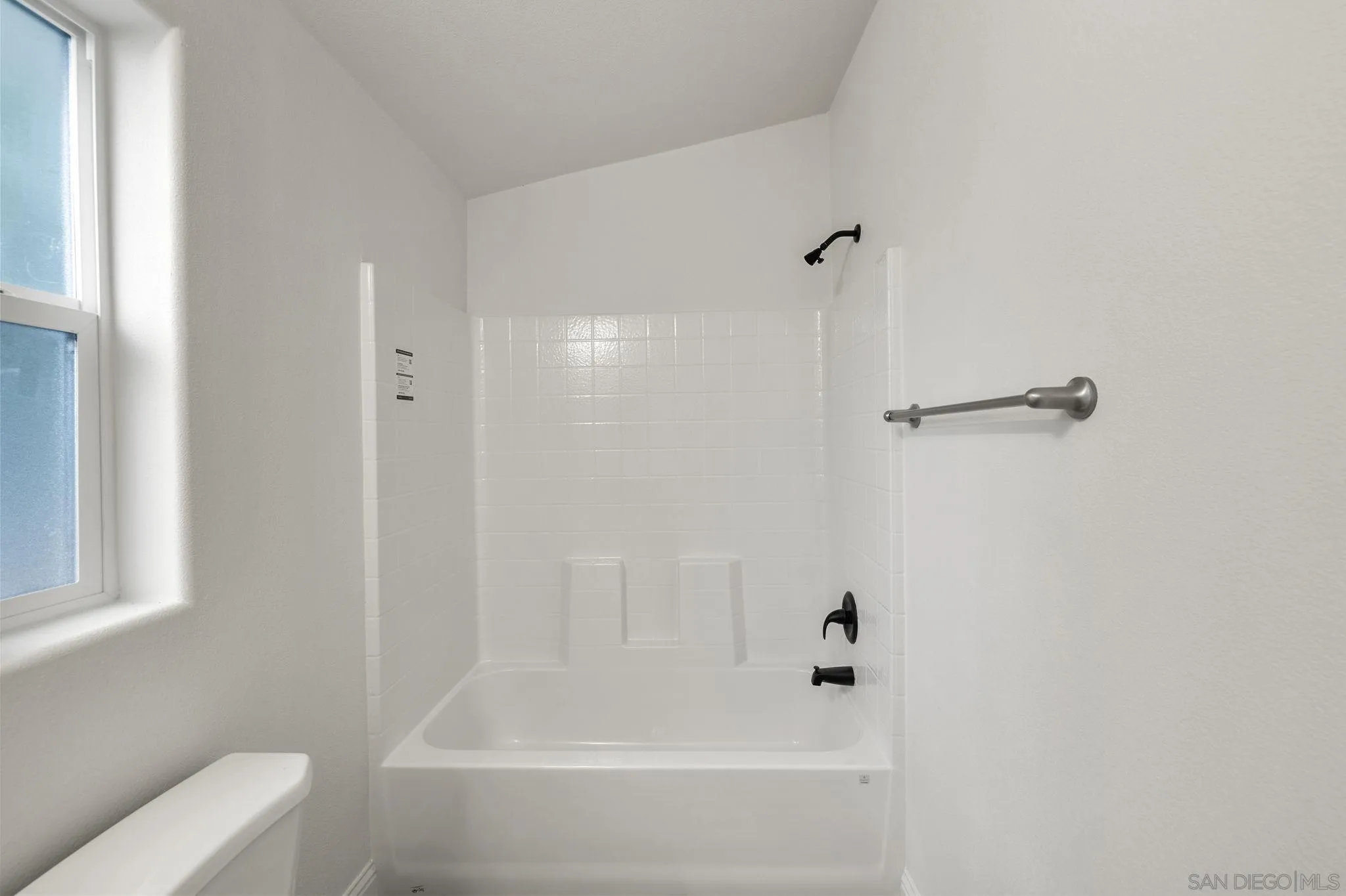 22899 Byron Road, Unit 77 Crestline, CA 92325 - Photo 20 of 33