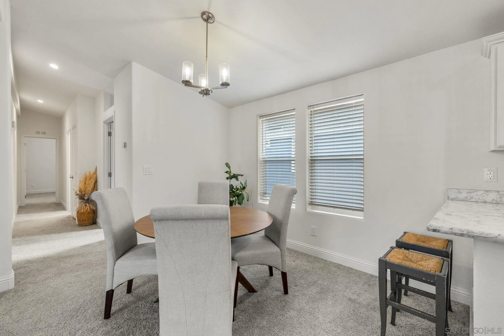 22899 Byron Road, Unit 77 Crestline, CA 92325 - Photo 5 of 33