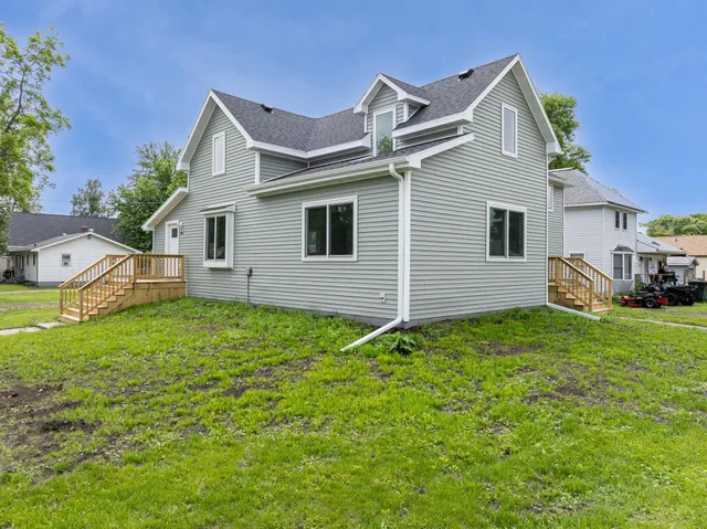 $299,900 | 200 Central Avenue, Eagle Bend, MN 56446